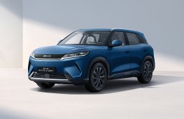 BYD Atto 2 DM-I, 2025, front